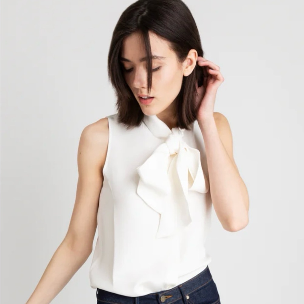 Ann Mashburn Sleeveless Tie Neck Blouse Medium